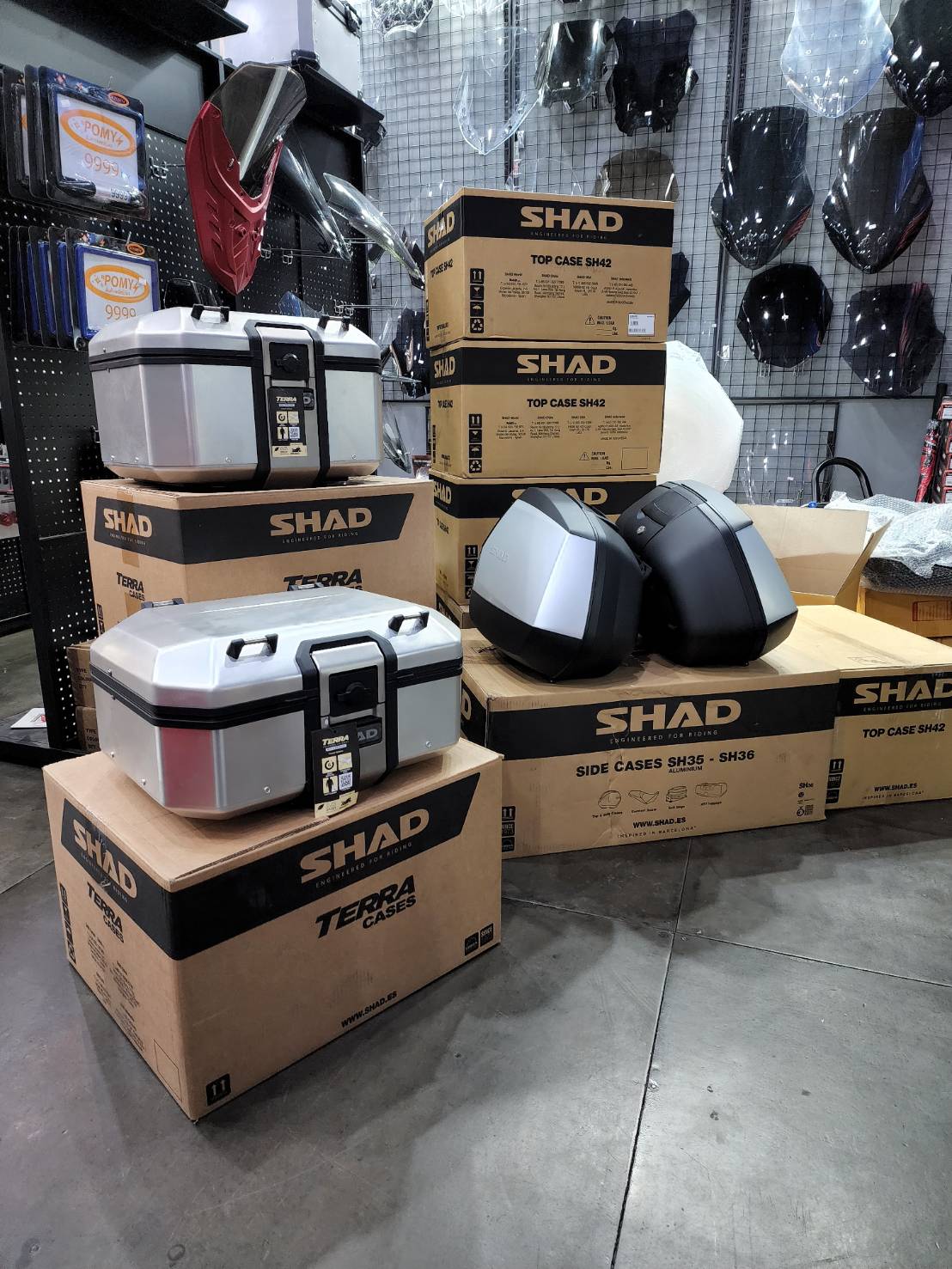 กระเป๋าข้าง Shad SH35 Aluminium ราคา 16,000 บาท*ส่งฟรี