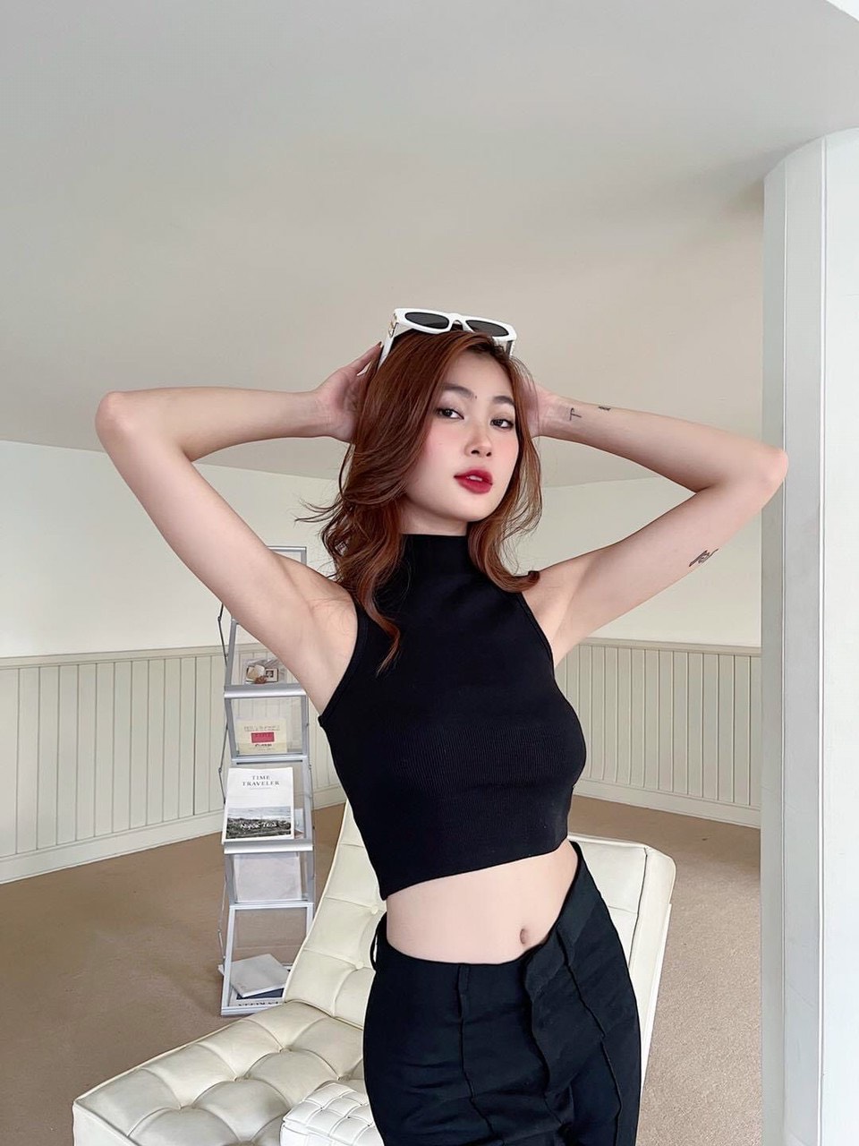 (kèm ảnh thật) Áo thun ba lỗ cổ lọ croptop  , áo croptop màu đen chất thun gân thời trang Xưởng Jean Minh Huyền