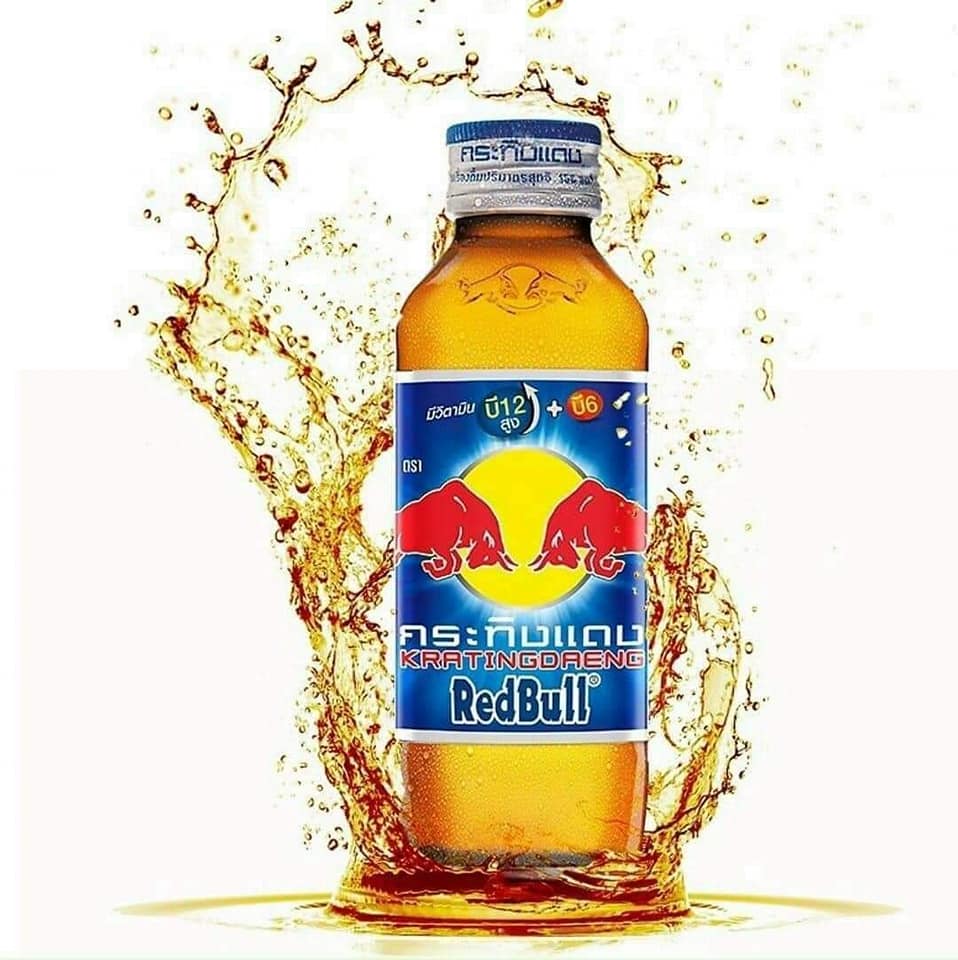 Nước tăng lực bò húc Thái Lan Redbull chai thủy tinh 150ml