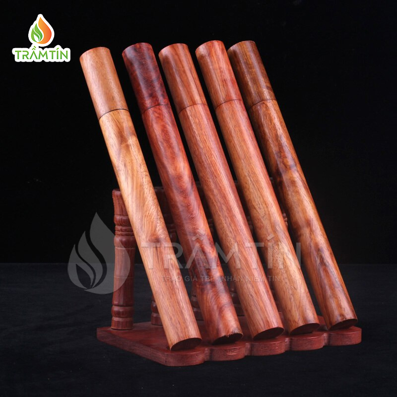 Ống đựng nhang bằng gỗ; kích thước 24,5cm đựng nhang trầm không tăm, dùng để đựng hương dài khoảng 20cm