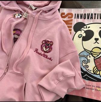 Áo Khoác Chống Nắng Nữ Logo Gấu Dâu Chất Nỉ Phong Cách Sành Điệu