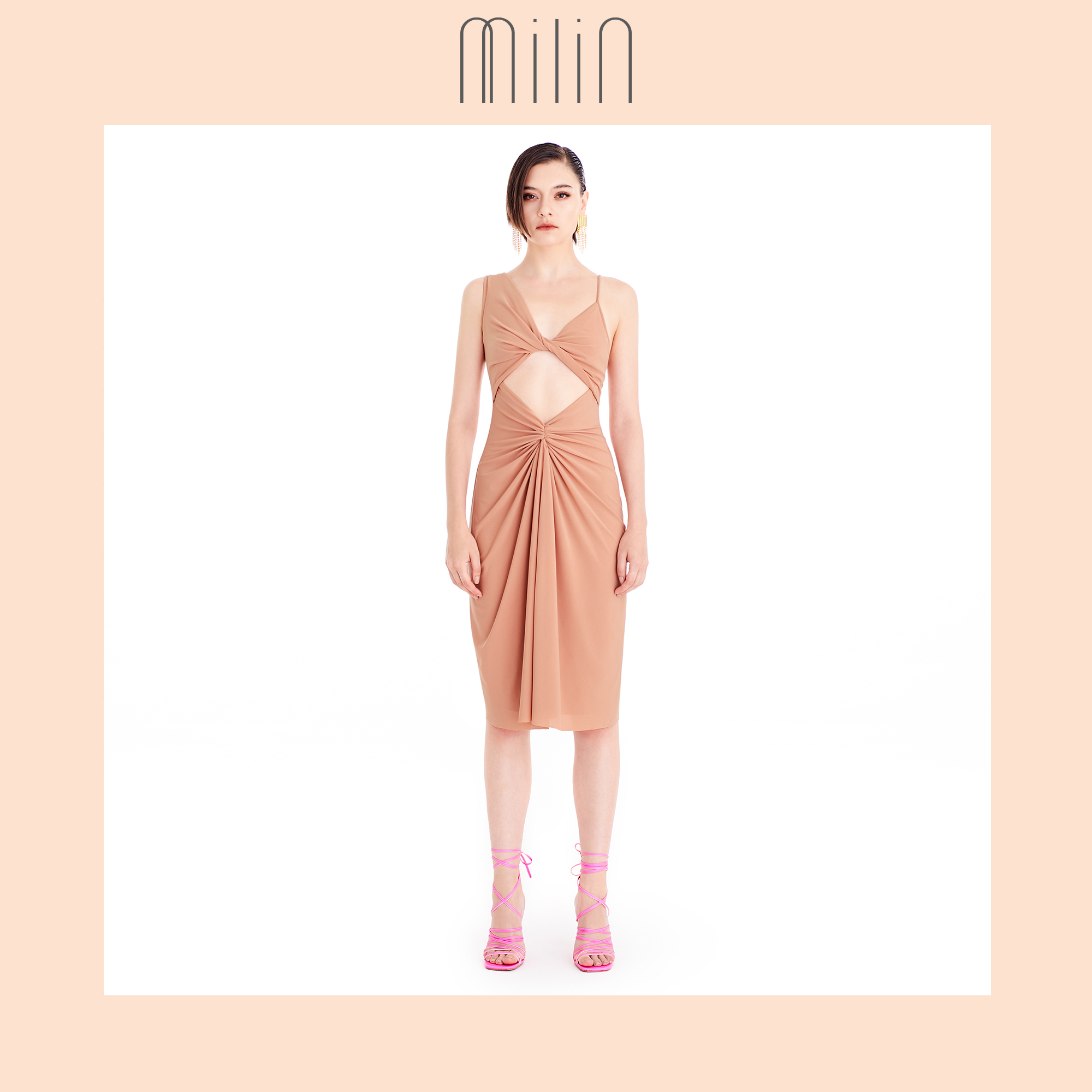 [MILIN] Front draped and cutout detail V neck sleeveless ruched midi dress เดรสมิดิคอวีแต่งรูดดีเทลแต่งเดรปด้านหน้าและคัทเอาท์ / Sage Dress ราคา 1,484 บาท*ส่งฟรี
