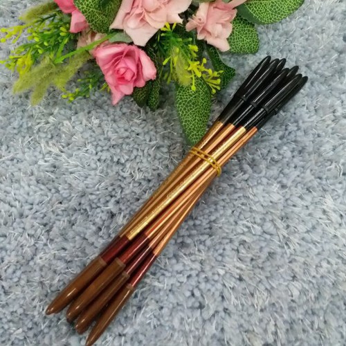 1 cây chì kẻ mày 2 đầu nâu đen
