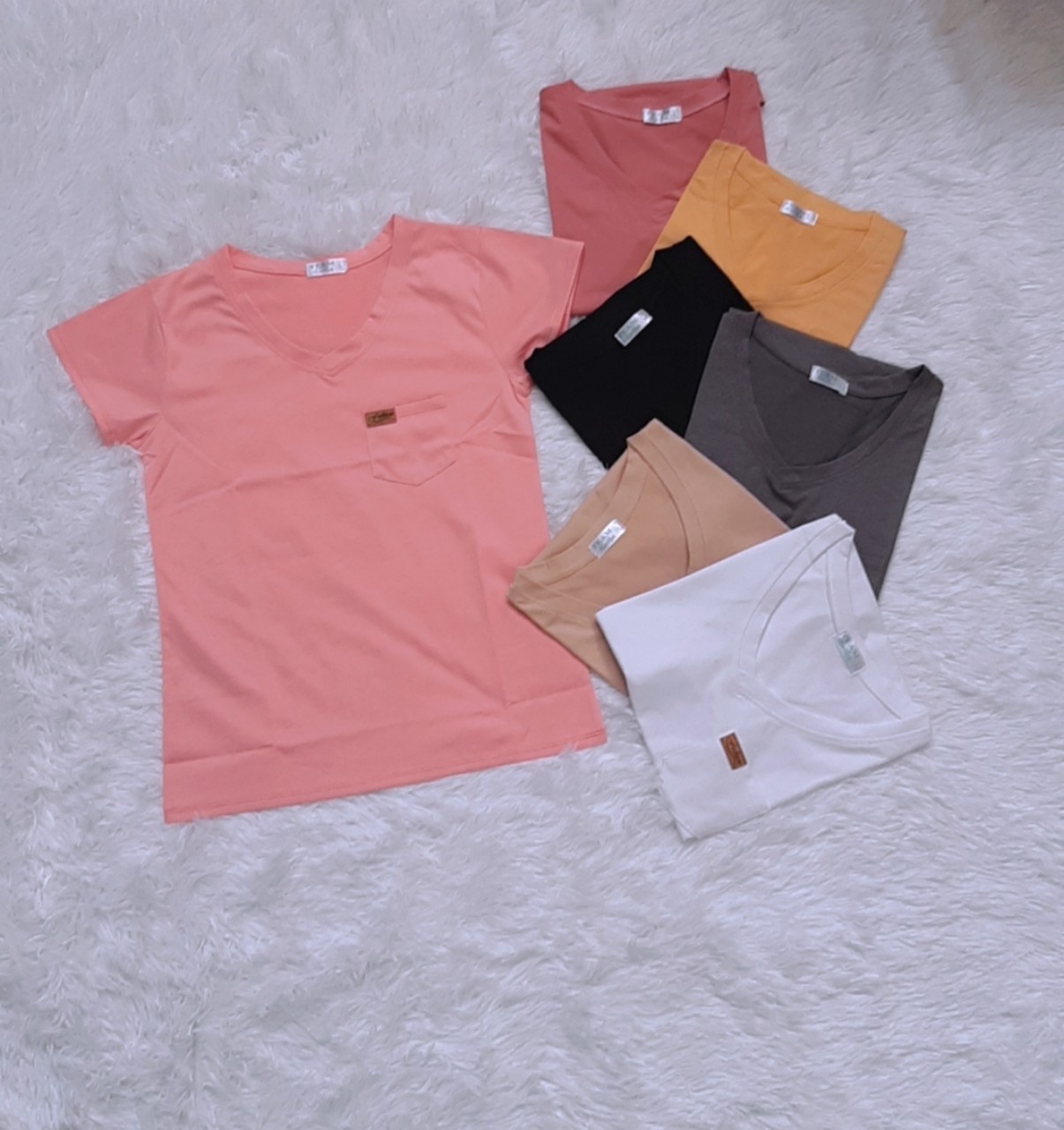 Combo 3 áo 100k - Áo thun cổ tim chất vải thun cotton thoáng mát mềm mịn - Áo thun nữ