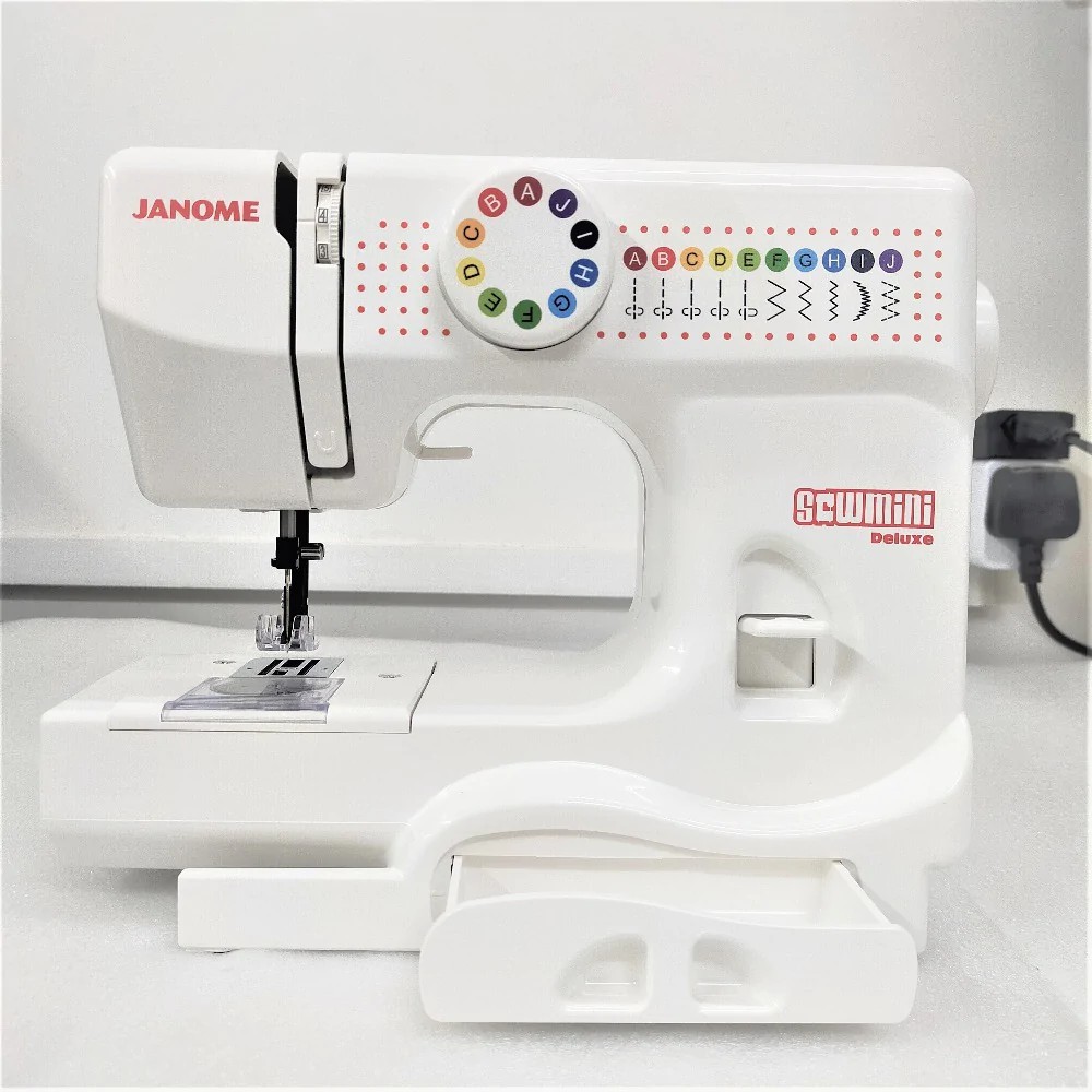 Limited model Janome sewing machine 525 Sanrio Hello Kitty KT-W White