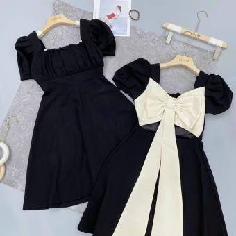 ĐẦM ĐEN CỔ VUÔNG TAY BÚP CỘT NƠ SAU CỰC HOT