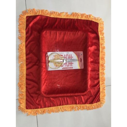┇ Khăn trải mâm Khăn phủ đỏ (khăn nhung đỏ tua rua vàng phủ khay) cắt băng khánh thành