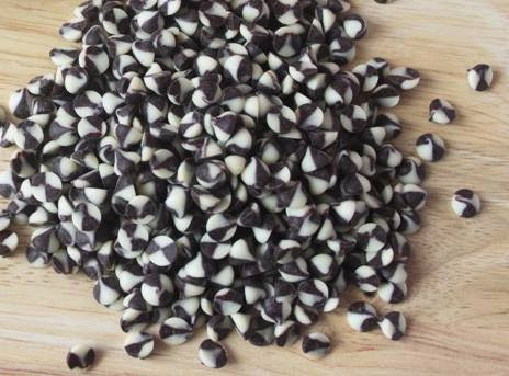 Socola chip 2 màu đen trắng 100gr