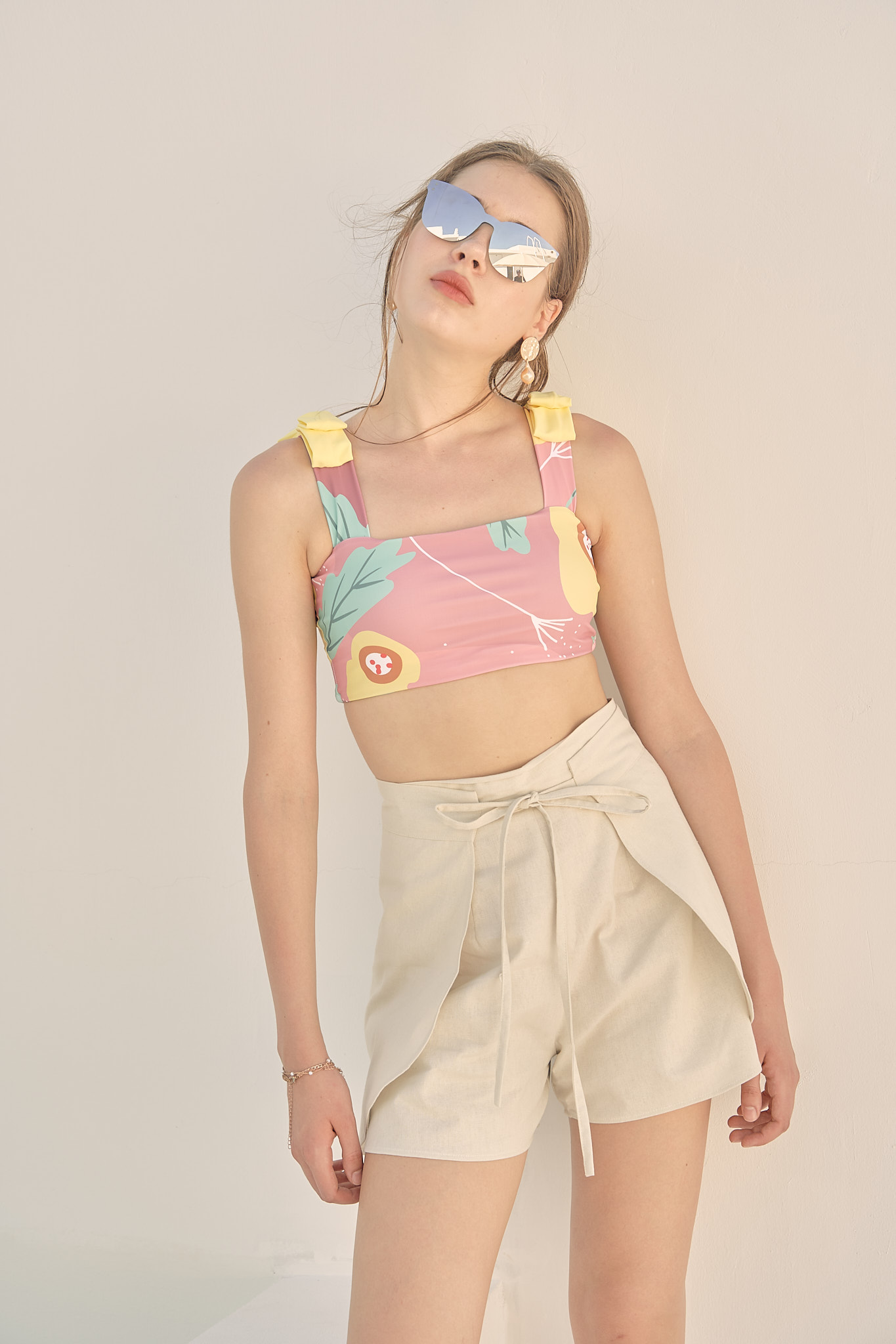 Zummerzalt Short Wrap Pant กางเกงขาสั้นผ้าลินินรุ่น Short Wrap Pant Zummer น่ารัก ใส่สบาย Free Size ใส่ได้ตั้งแต่เอว 24-34 ราคา 464 บาท*ส่งฟรี
