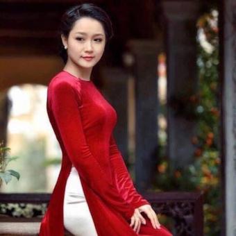 Áo dài nhung màu đỏ đô may sẵn kèm quần lụa đen