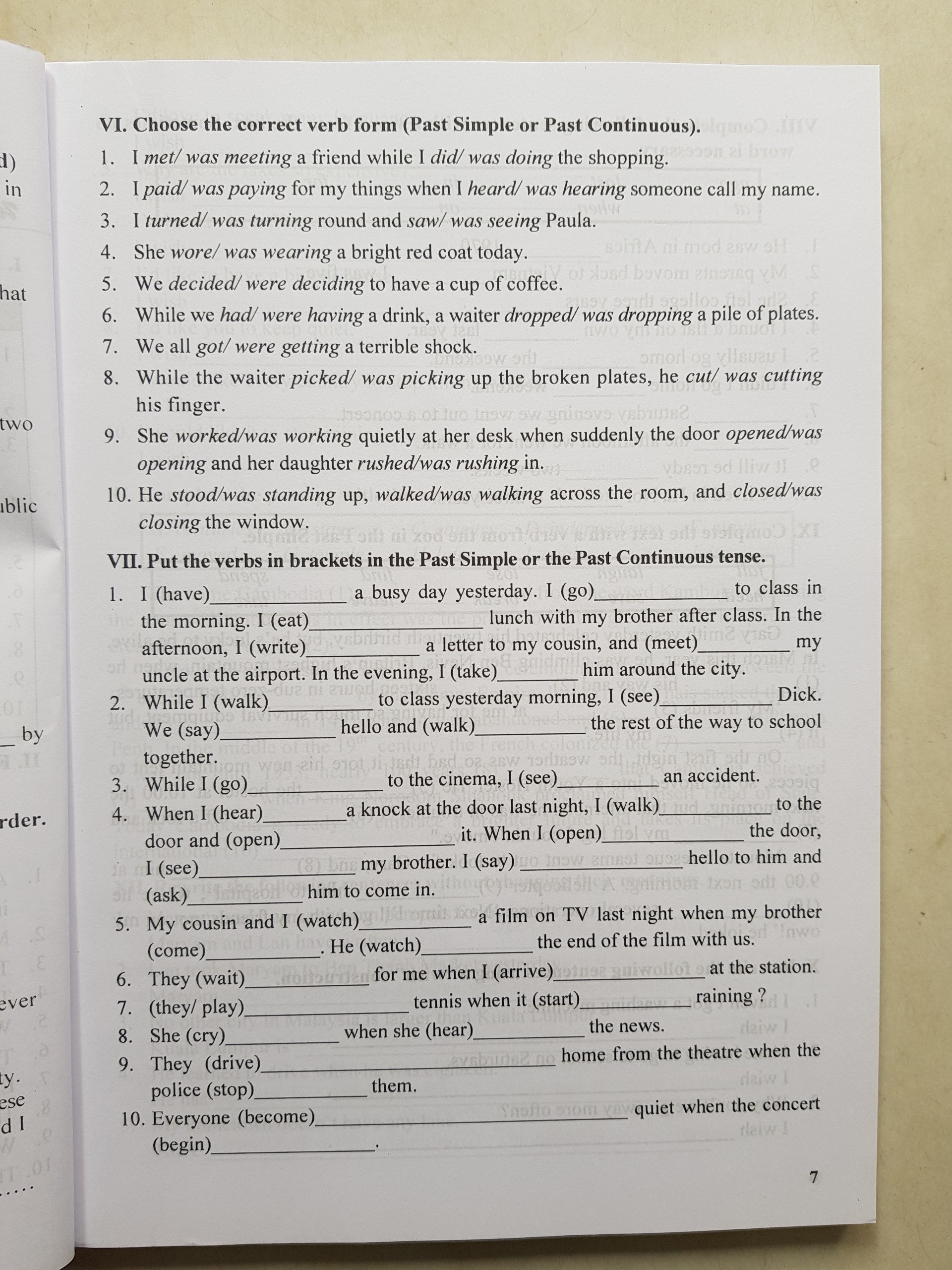 Sách - Bài tập tiếng anh 9 Pearson không đáp án - Lưu Hoằng Trí