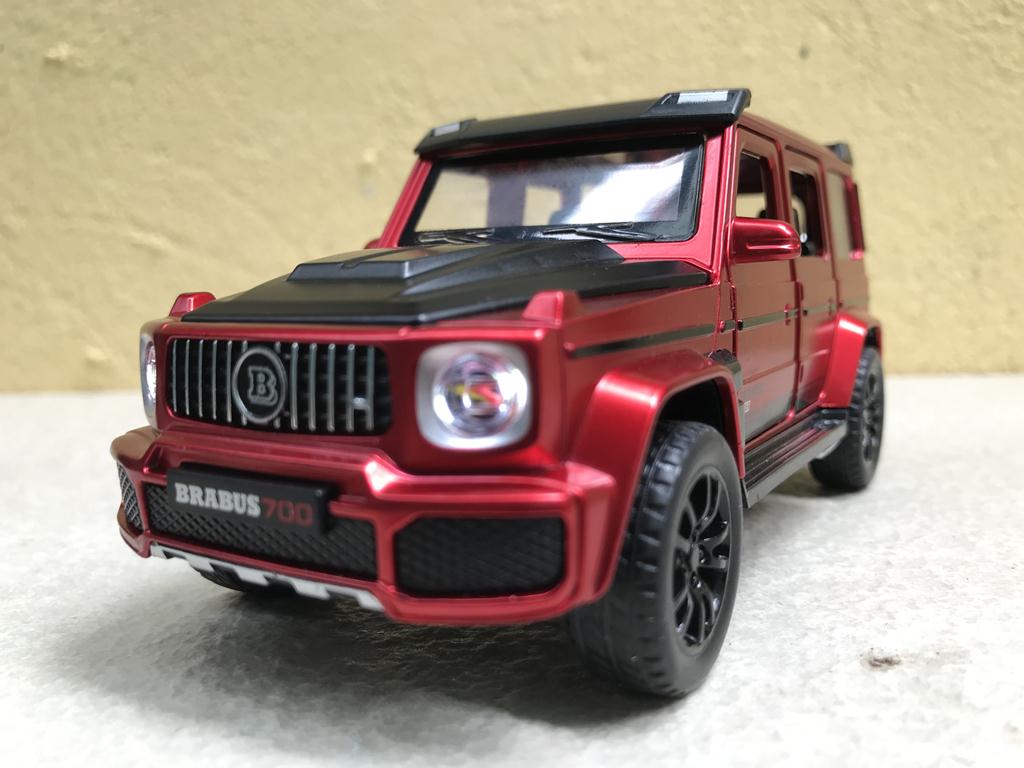 Mô hình xe ô tô mercedes g700 brabus 1:32