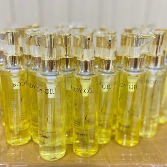 DẦU DƯỠNG THỂ BODY OIL BÓMG MỊN SIÊU HOT Dầu Dưỡng Thể Body Oil Bóng Mượt Dưỡng Ẩm