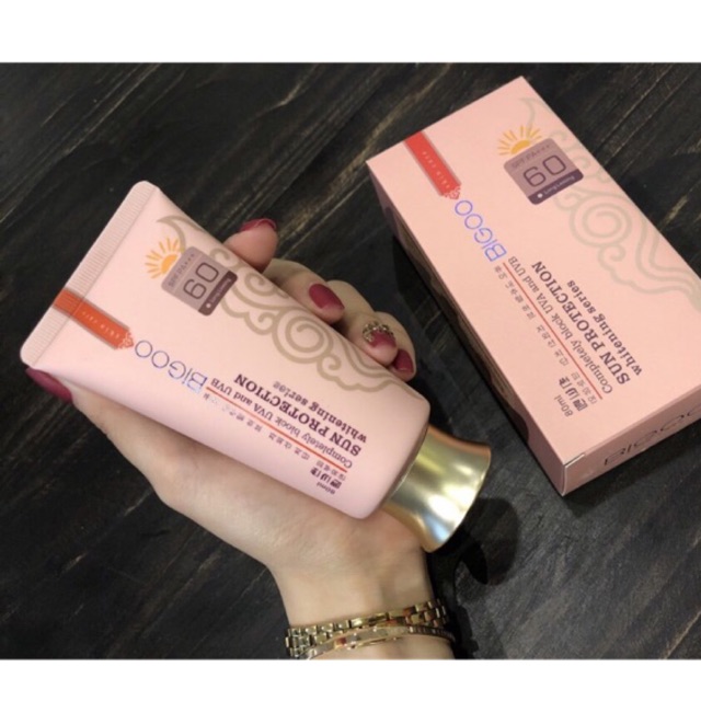 KEM CHỐNG NẮNG TRẮNG DA KHÁNG KHUẨN BIGOO 80ml