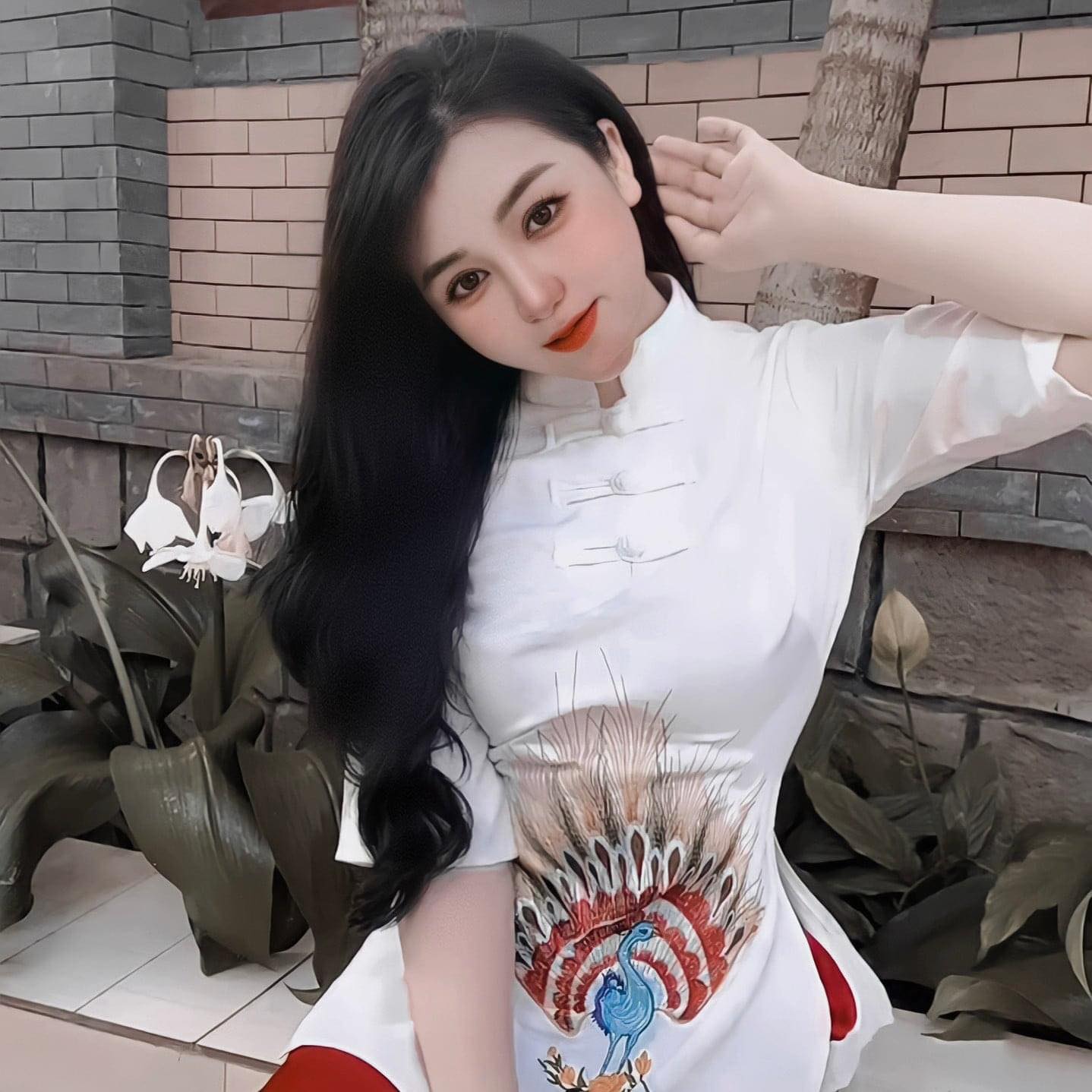 Nguyên set đồ lam lụa thêu công mềm mịn l12
