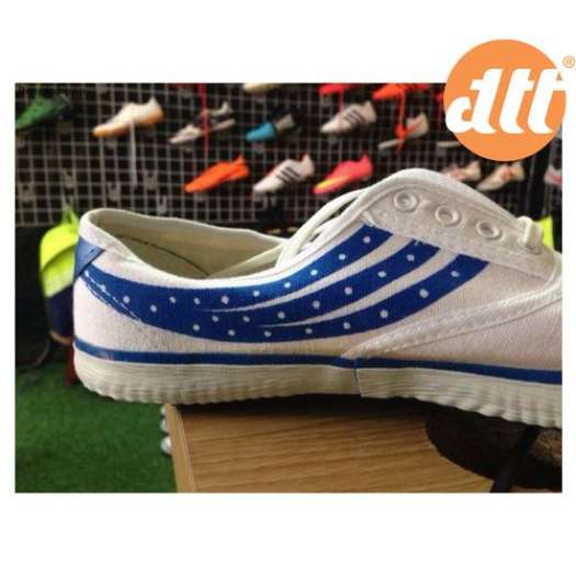 Giày Bata Tàu Warrior Đế Đen (size từ 38 đến 43)