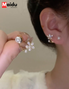 Maidu Pearl Flower Stud Earrings for Women