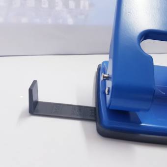 Bấm lỗ/Bấm 2 lỗ (1 cái)