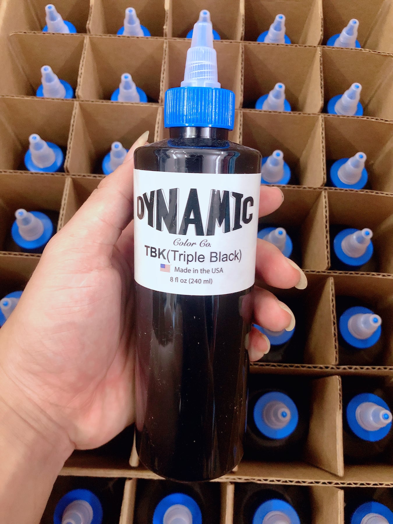 Mực Đen Dynamic 8 oz chính hãng.. mực đen xăm hình dynamic chính hãng..