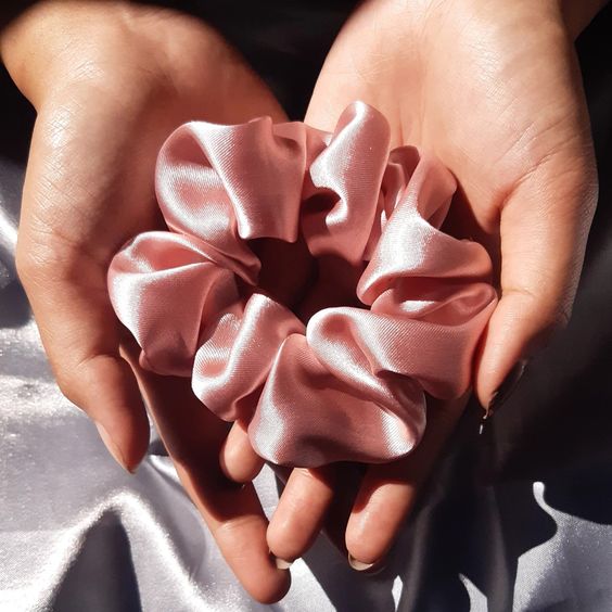 Dây cột tóc vải scrunchies lụa cao cấp màu vỏ sò - geoluhread, nhiều size