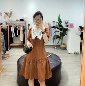 Đầm Suông Cổ Thêu Hoa Phối Viền Ren, Đầm Suông Rộng Đuôi Cá, Tay Phồng, Cài Cúc Thân Thời Trang Nữ TDD