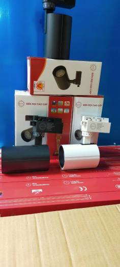 ĐÈN LED RỌI RAY CAO CẤP VỎ TRẮNG, ÁNH SÁNG TRUNG TÍNH, VHQ, CÔNG SUẤT 30W, ĐIỆN ÁP 90-220V, QUANG THÔNG 2000/3000, TẦN SUẤT 50HZ, SIÊU SÁNG, SIÊU BỀN, SIÊU TIẾT KIỆM ĐIỆN, SANG  TRỌNG, DÙNG NHÀ Ở, CỬA HÀNG, SHOP THỜI TRANG, NHÀ HÀNG, KHÁCH SẠN, SẢNH