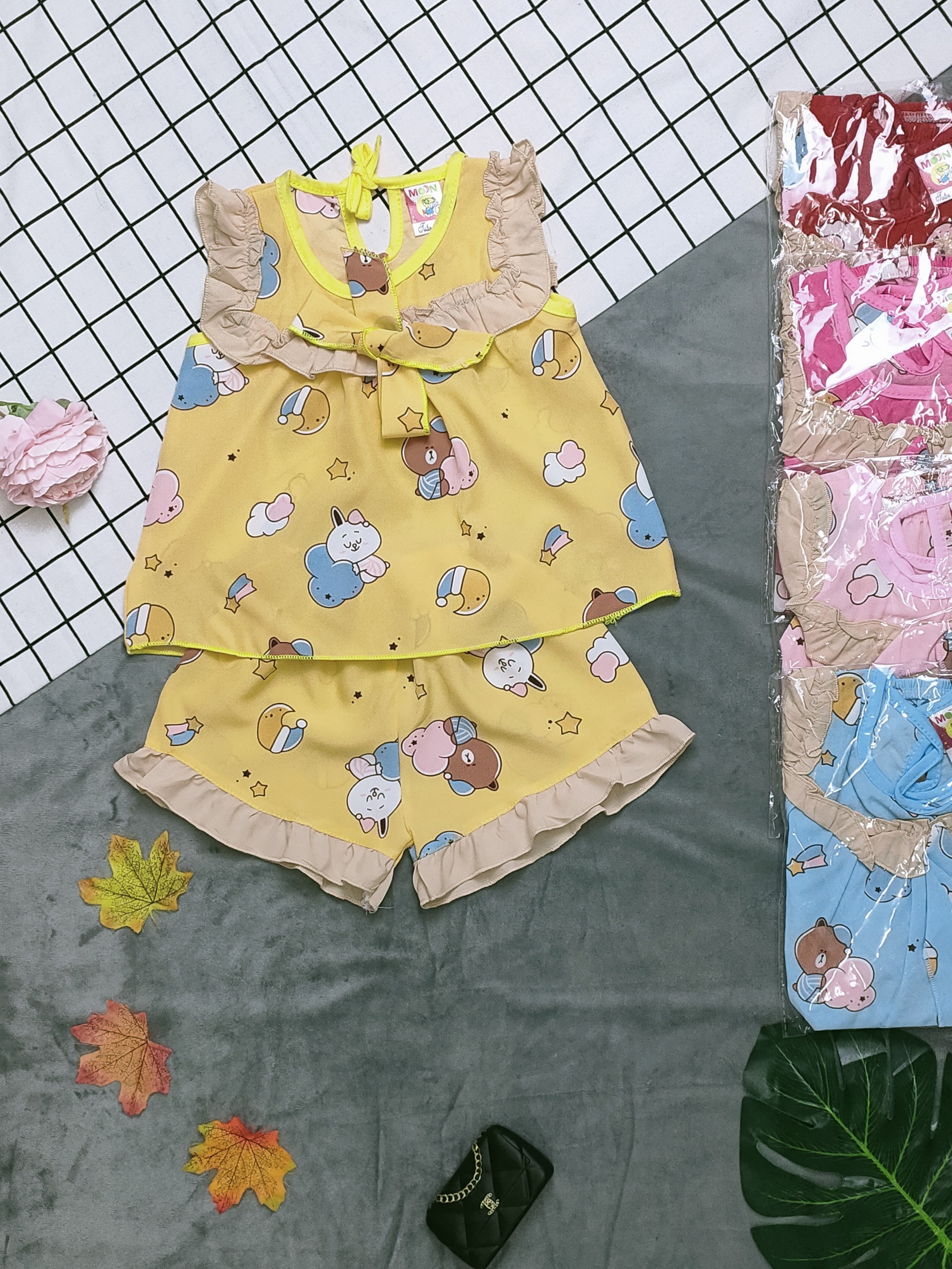 Bộ lụa tay cánh tiên viền bé