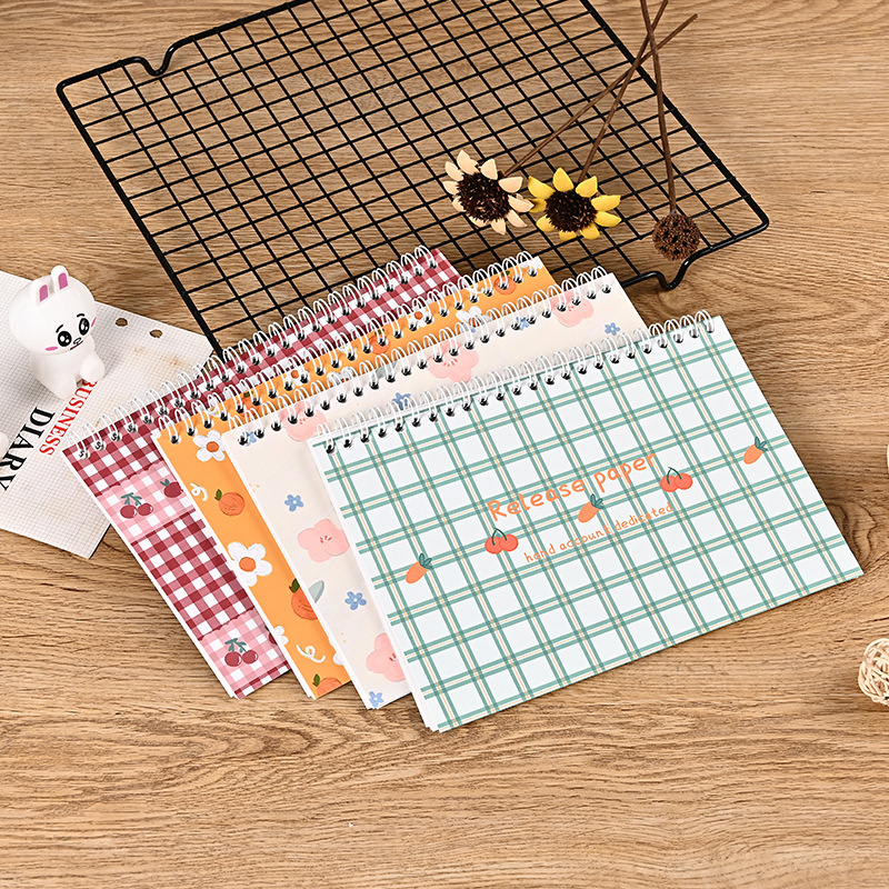 Sổ lò xo chiết và lưu trữ sticker size A5 hình họa tiết dễ thương