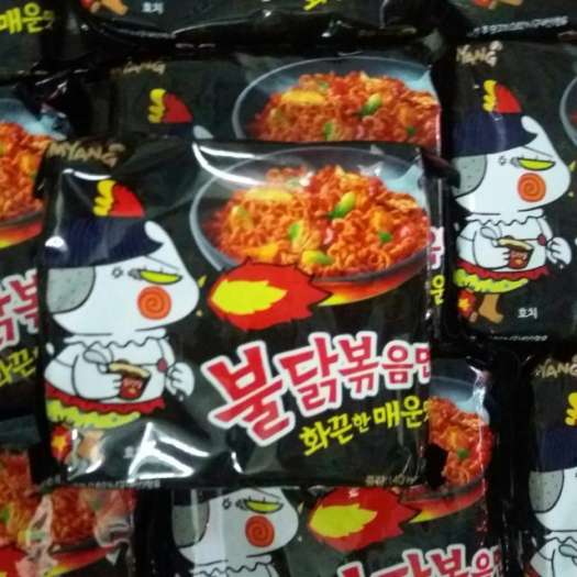 Mì cay Samyang Hàn Quốc và Siêu Thị Hàn Quốc