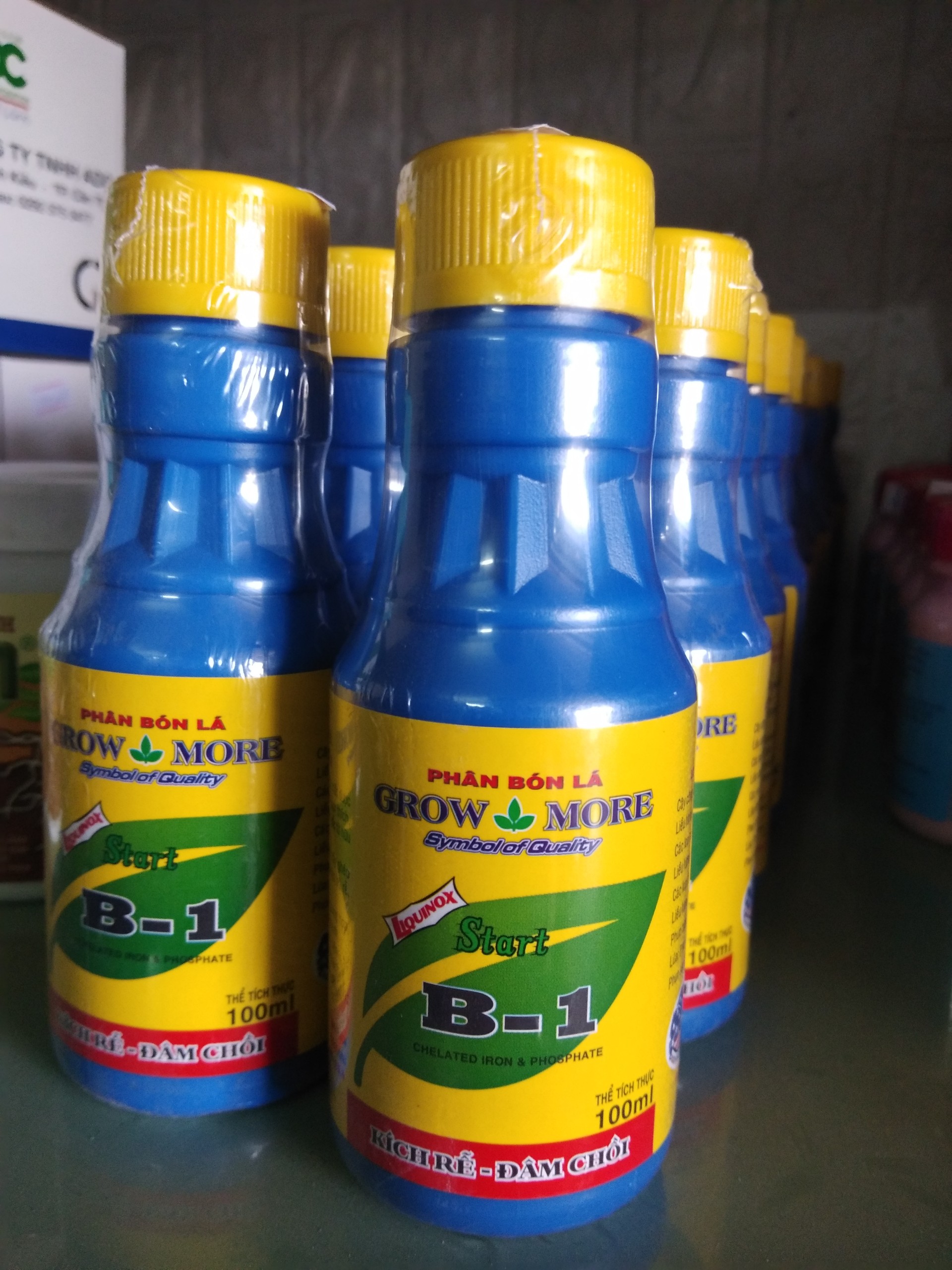 Phân bón grow more vitamin b1 start kích rễ đâm chồi - mỹ, chai 100ml.