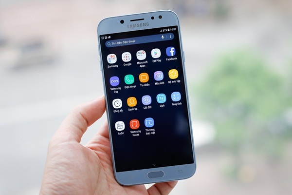 Điện thoại samsung galaxy j7 pro ram 3g/32g mới zin, pin trâu chơi game nặng mượt