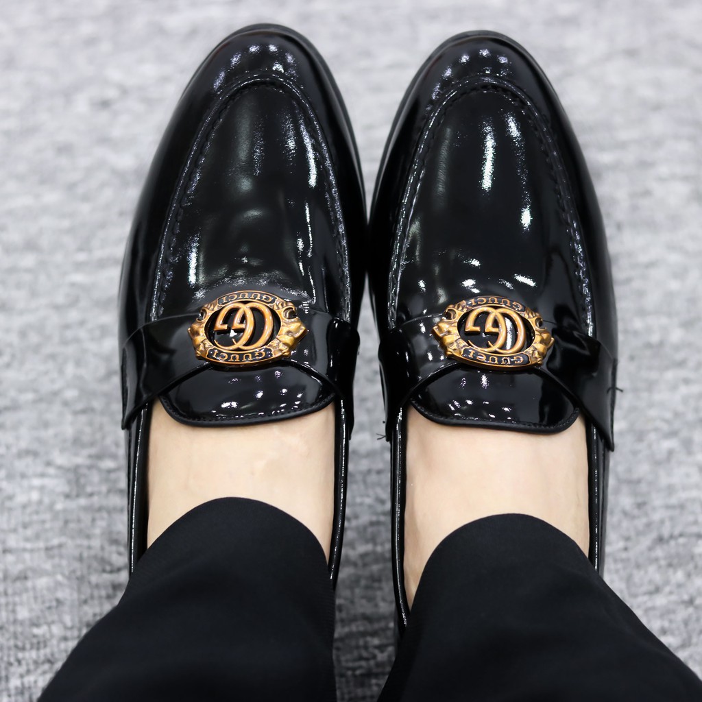 GIÀY DA NAM CAO CẤP-CHẤT LIỆU DA PU 100%-CÓ ĐAI GC MÀU VÀNG- ĐẾ CAO SU ĐÚC BỀN BỈ-MÃ G019-MÀU ĐEN DA BÓNG