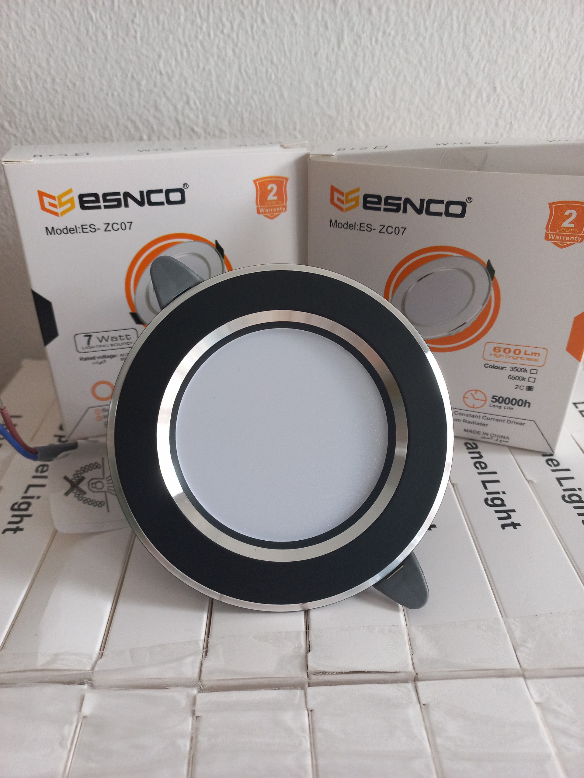 Đèn led downlight âm trần 7w 3 chế độ màu phi 90 viền đen bạc