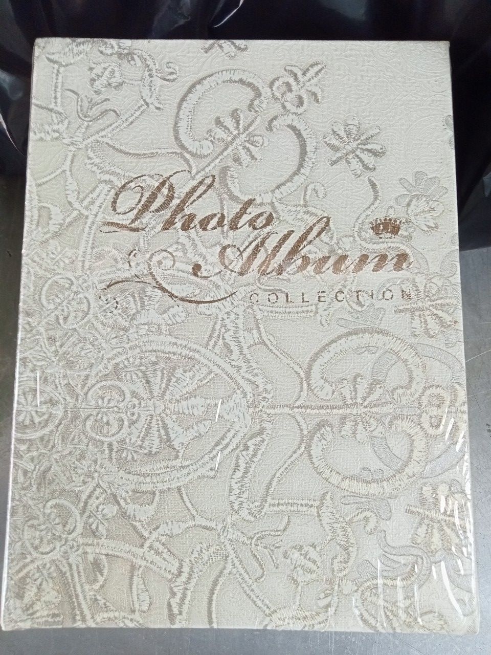 Album ảnh bìa bông lụa có hộp cao cấp 10x15 để 200 tấm