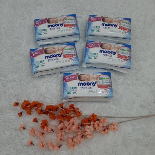 Tã dán cho bé sơ sinh Thiếu Tháng Moony 3S