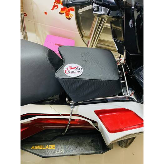 Yên nệm em bé dành cho xe AIR BLADE - PCX