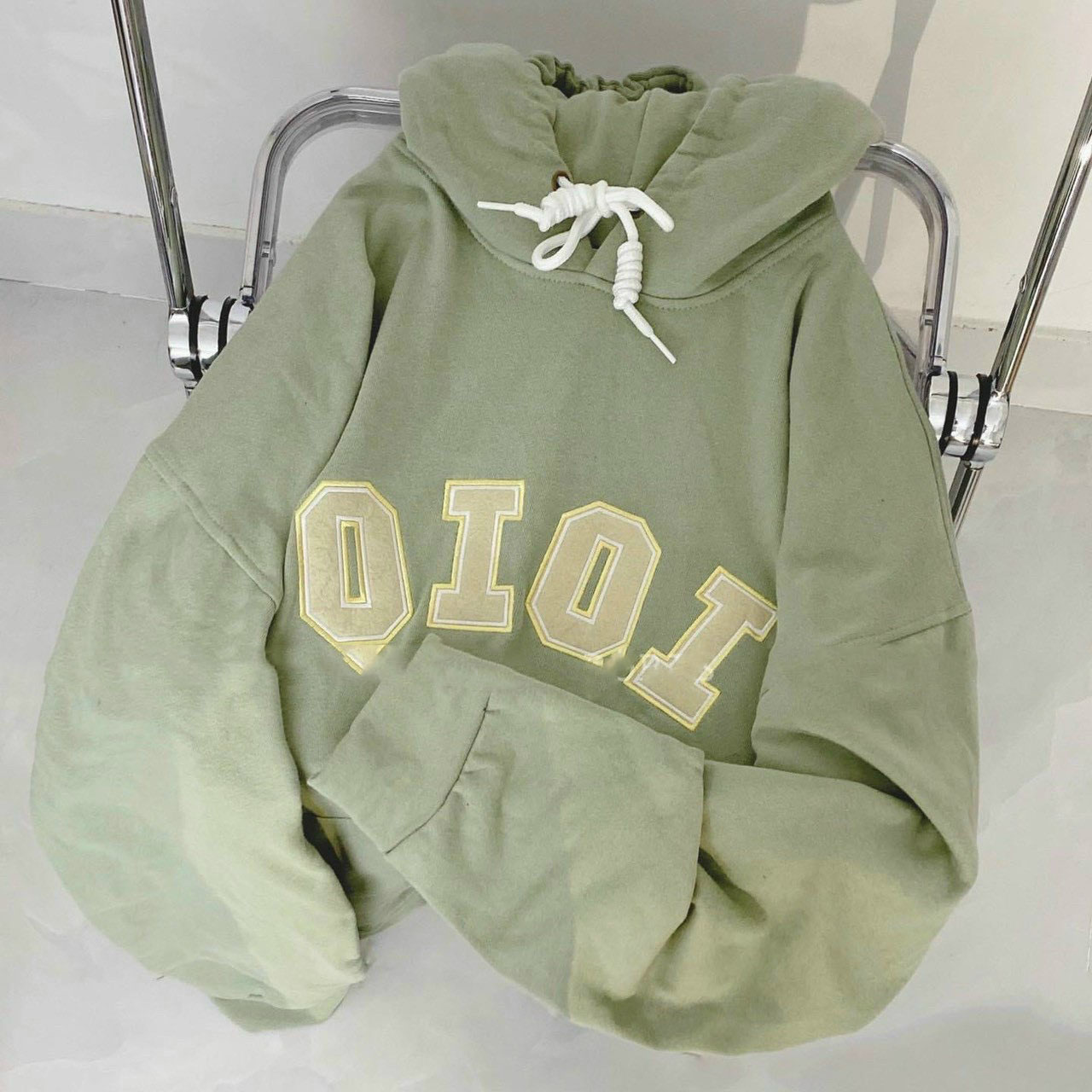 Áo hoodie nữ THÊU CHỮ OIOI chất vải dày dặn 4 màu lựa chọn, áo khoác nữ