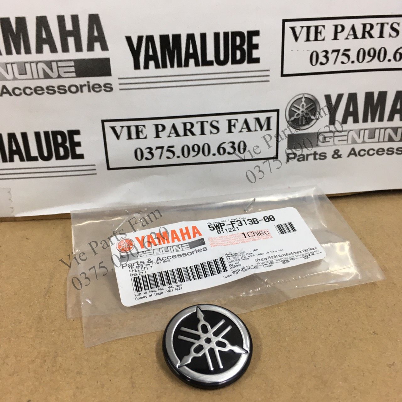 Logo biểu tượng mặt nạ mio 2004-2006, hàng din yamaha mới 100%