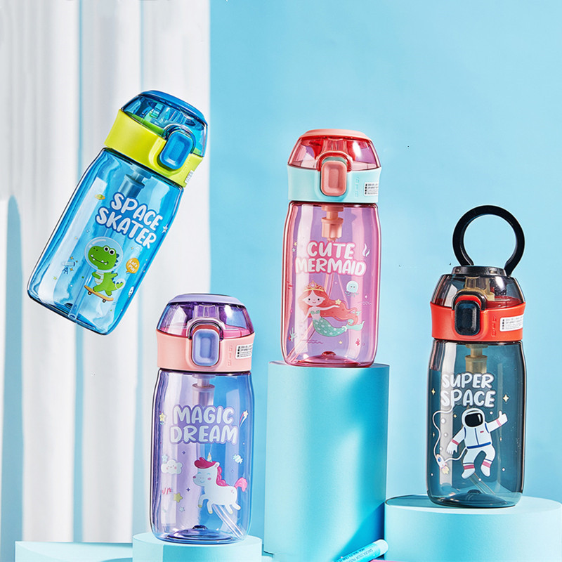 Bình nước trẻ em chất lượng cao 480ml/630ml có ống hút bình uống nước bằng nhựa bền hoạt hình không chứa bpa chống rò rỉ