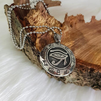 Dây chuyền mắt thần horus thép không gỉ.