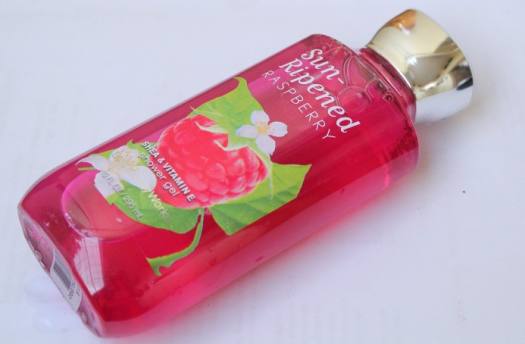 Gel tắm hương quả mâm xôi Bath Body Works Sun-Ripened Raspberry