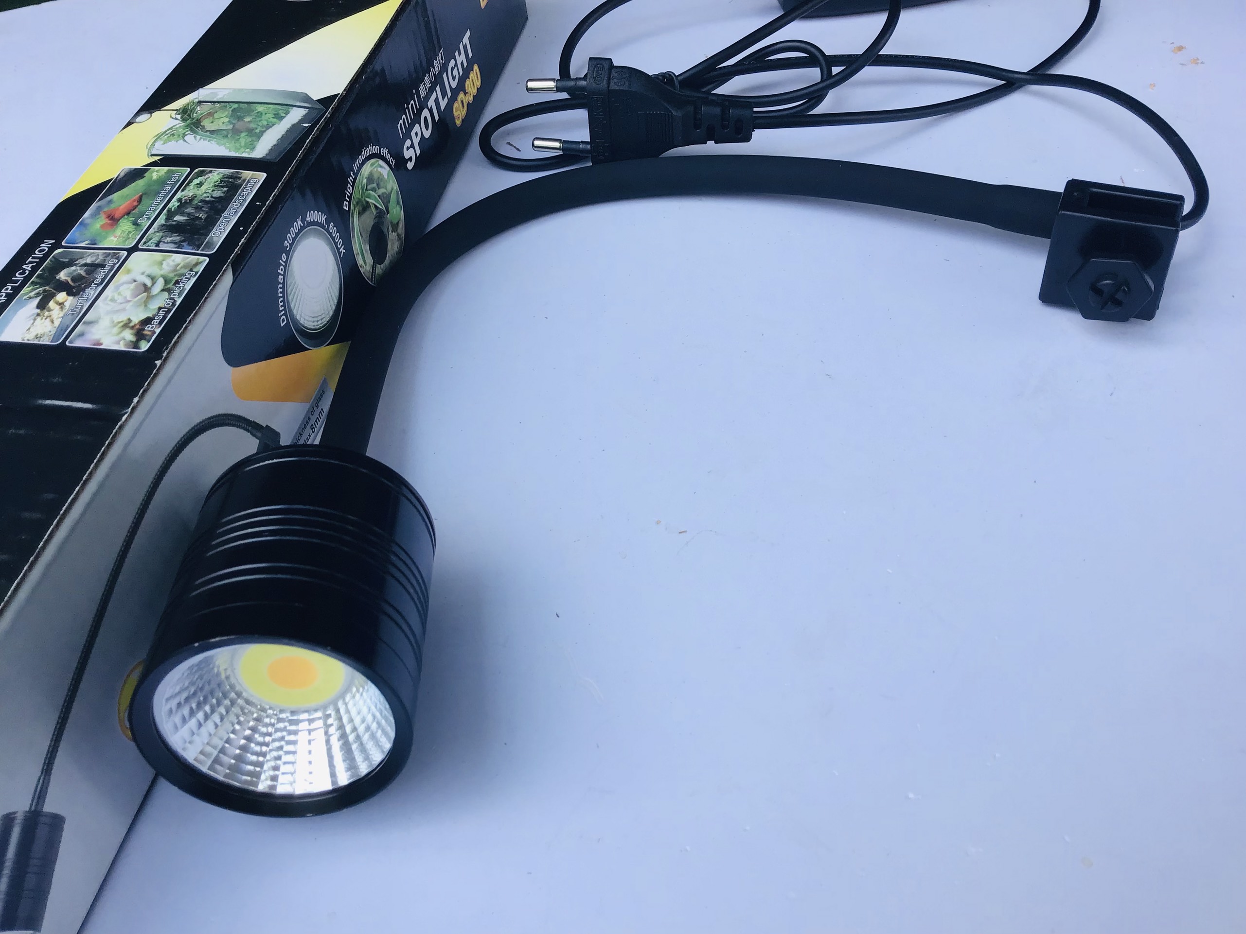 Đèn led rọi coco 3 chế độ siêu rẻ thủy sinh 3w-5w-7w đèn led đổi màu cho bể cá cảnh đẹp giá rẻ