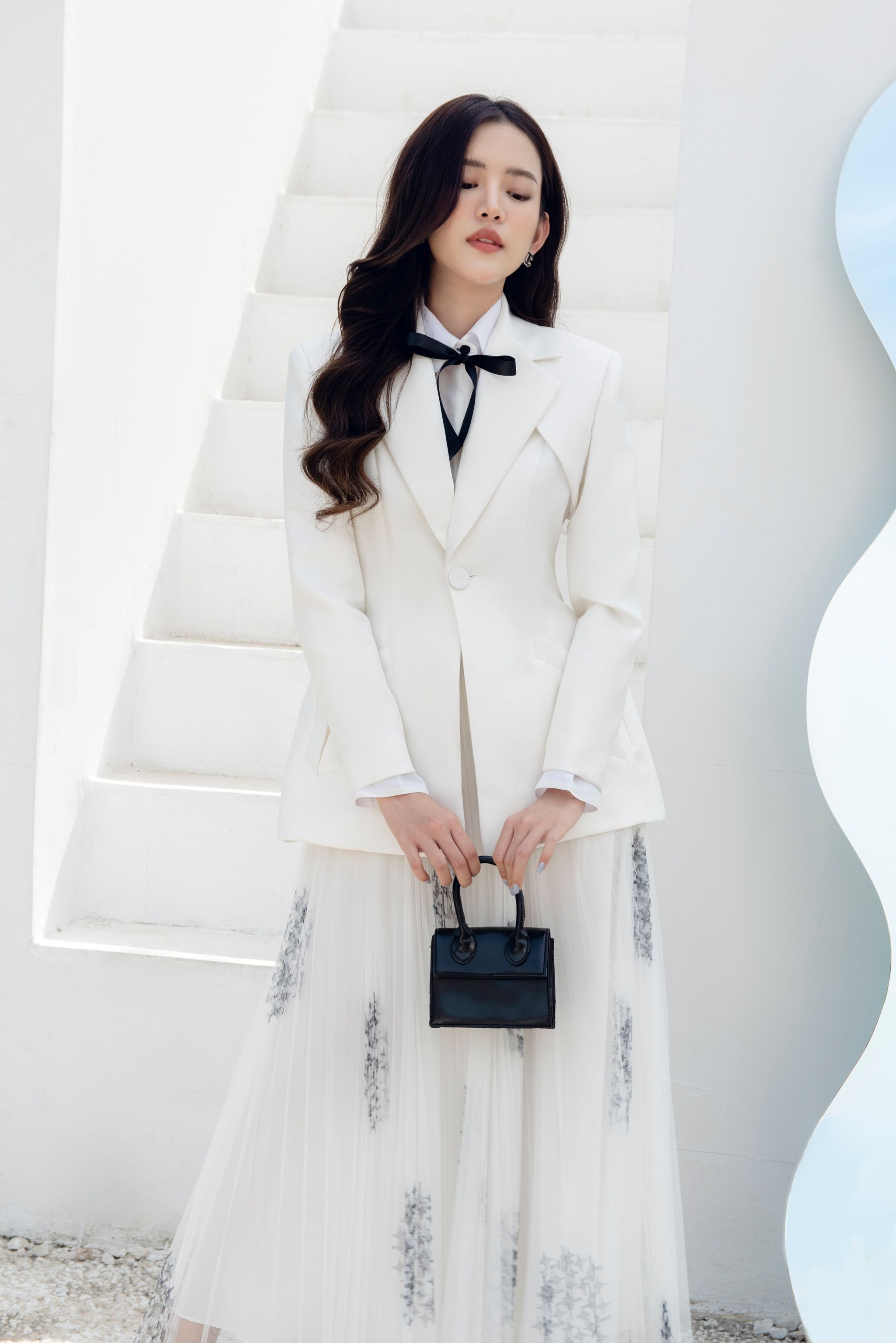 Larmes - felit notched lapel blazer & felit pleated skirt & diva folded collar shirt