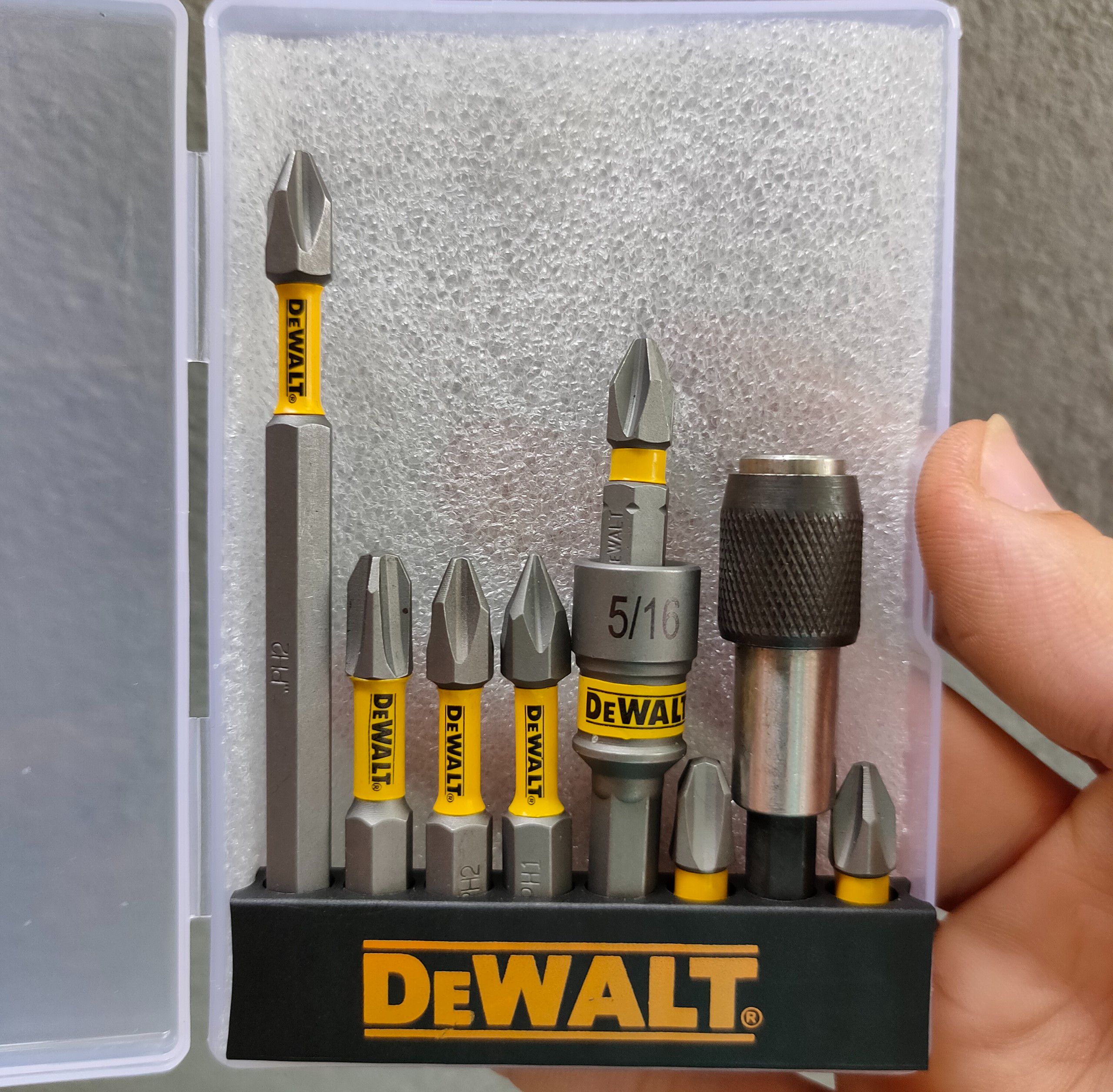 Combo mũi vít dewalt - đầu tôn - đầu nối vít - dài 5cm,9cm