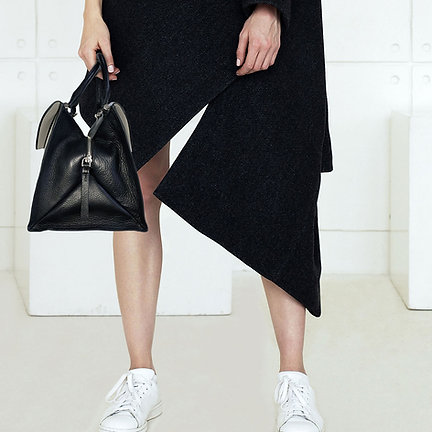 ION Handbag ราคา 7,500 บาท*ส่งฟรี