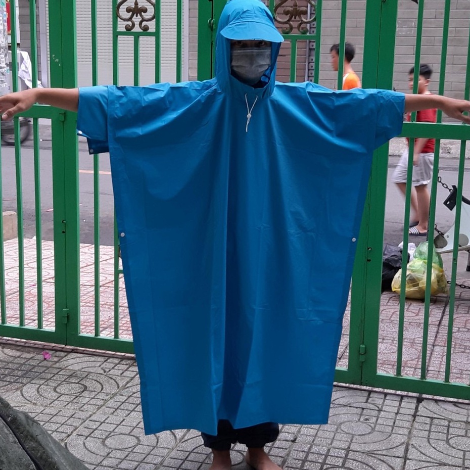 HCM Áo mưa nhựa cánh dơi cao cấp vải nhựa Màu Xanh dương 1m2 KHÔNG CÓ IN