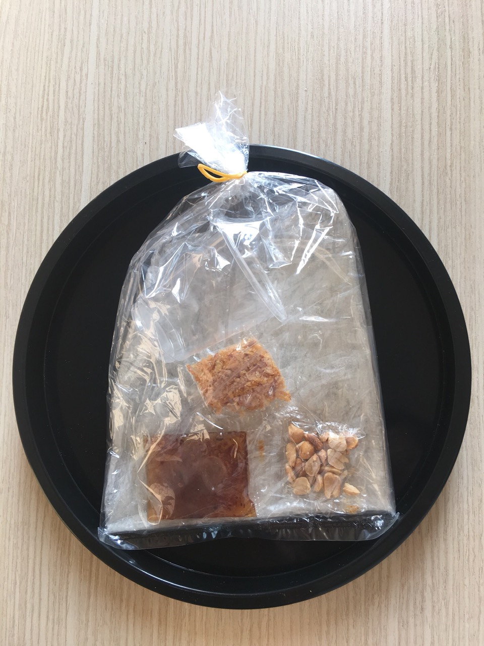 Bánh tráng tây ninh vị mắm me
