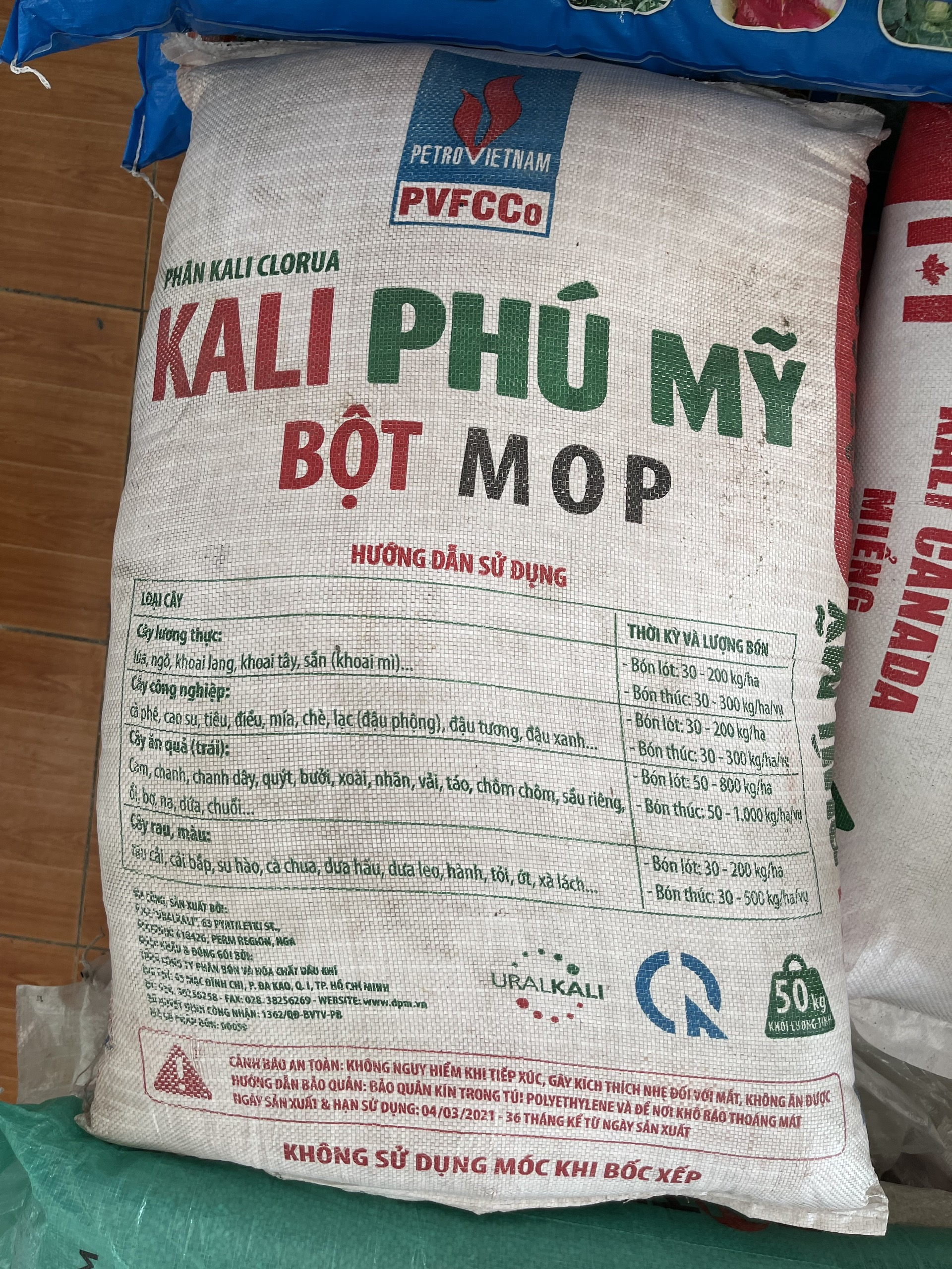 Phân bón kali phú mỹ giúp lớn trái ngọt trái