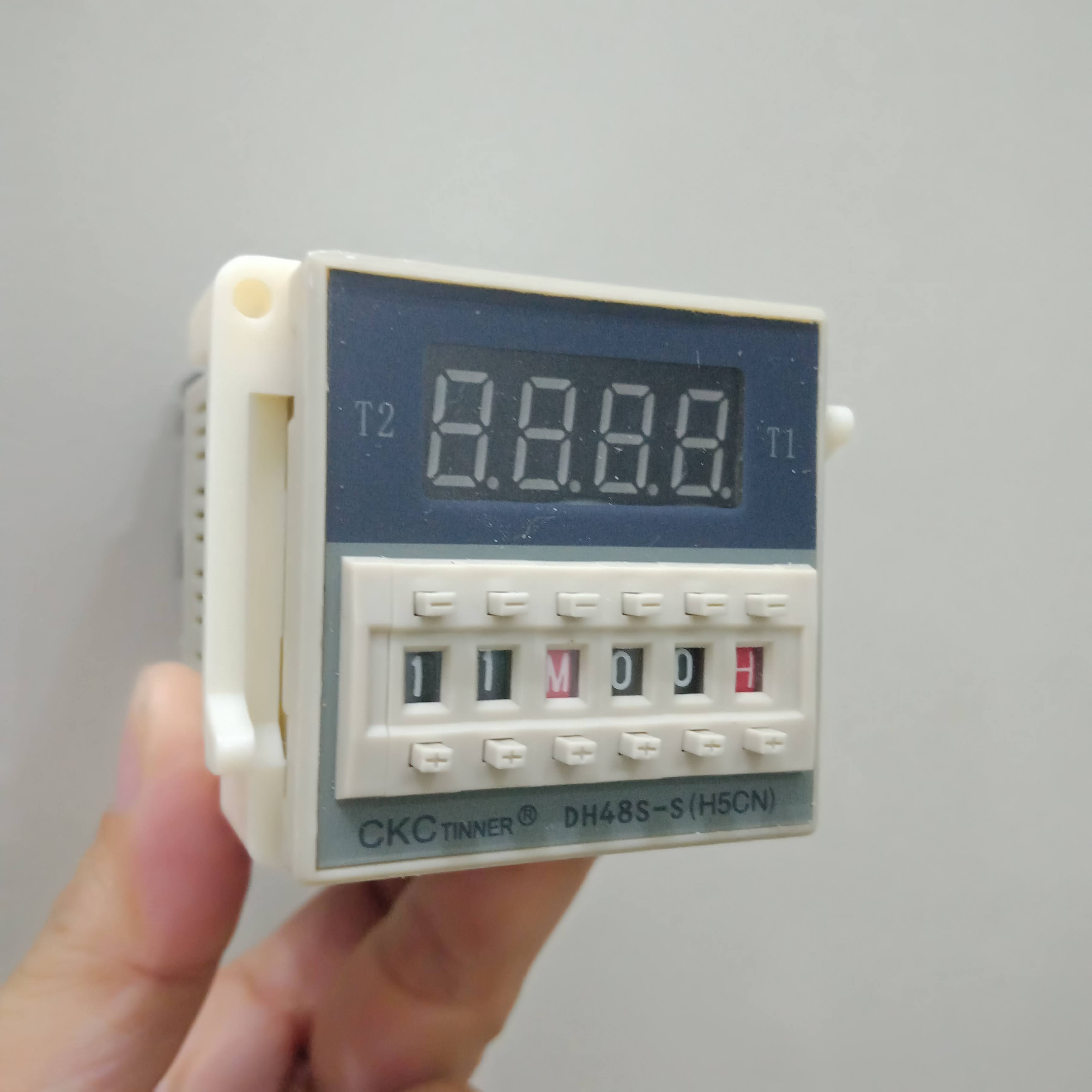 Rơle thời hgian- timer hẹn giờ dh48s luân phiên dh48s-2z dh48s-s kèm chân đế