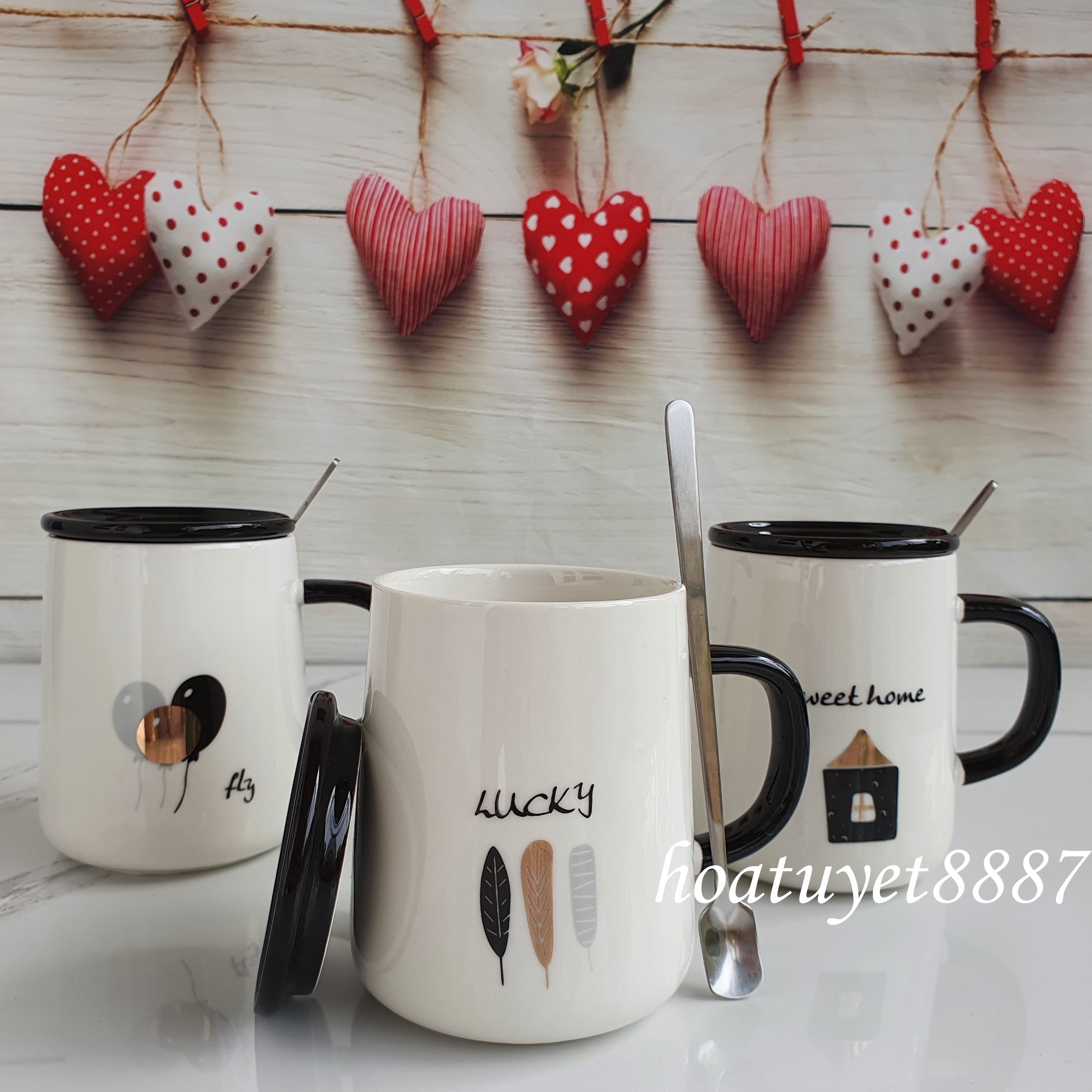 Ly cốc sứ cao cấp có nắp và thìa họa tiết Tiếng Anh dung tích 420ml